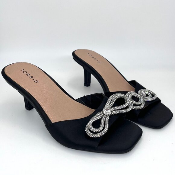New Torrid Black Rhinestone Bow Kitten Heel - SIze 8WW - Picture 2 of 10